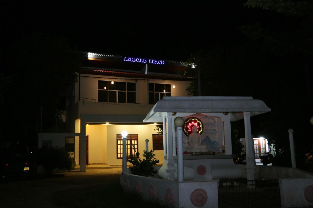 Ashford Beach Матара Екстериор снимка